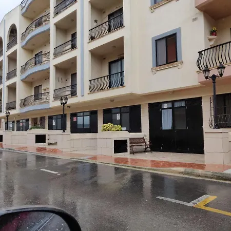Comfortable Within Minutes Walk Away From Bay * Mellieħa