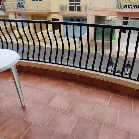 Apartament Comfortable Within Minutes Walk Away From Bay
