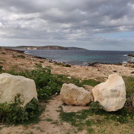 Comfortable Within Minutes Walk Away From Bay * Mellieħa