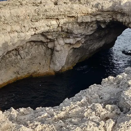 Comfortable Within Minutes Walk Away From Bay * Mellieħa